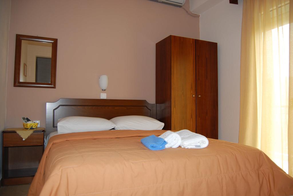 Maritsa'S Rooms Stavros  Værelse billede